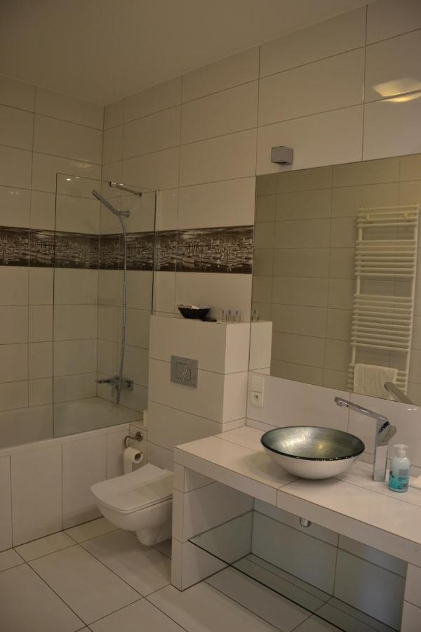 Apartamenty Centrum Nad Motlawa Z Widokiem Na Patio Z Balkonem Gdansk Luaran gambar